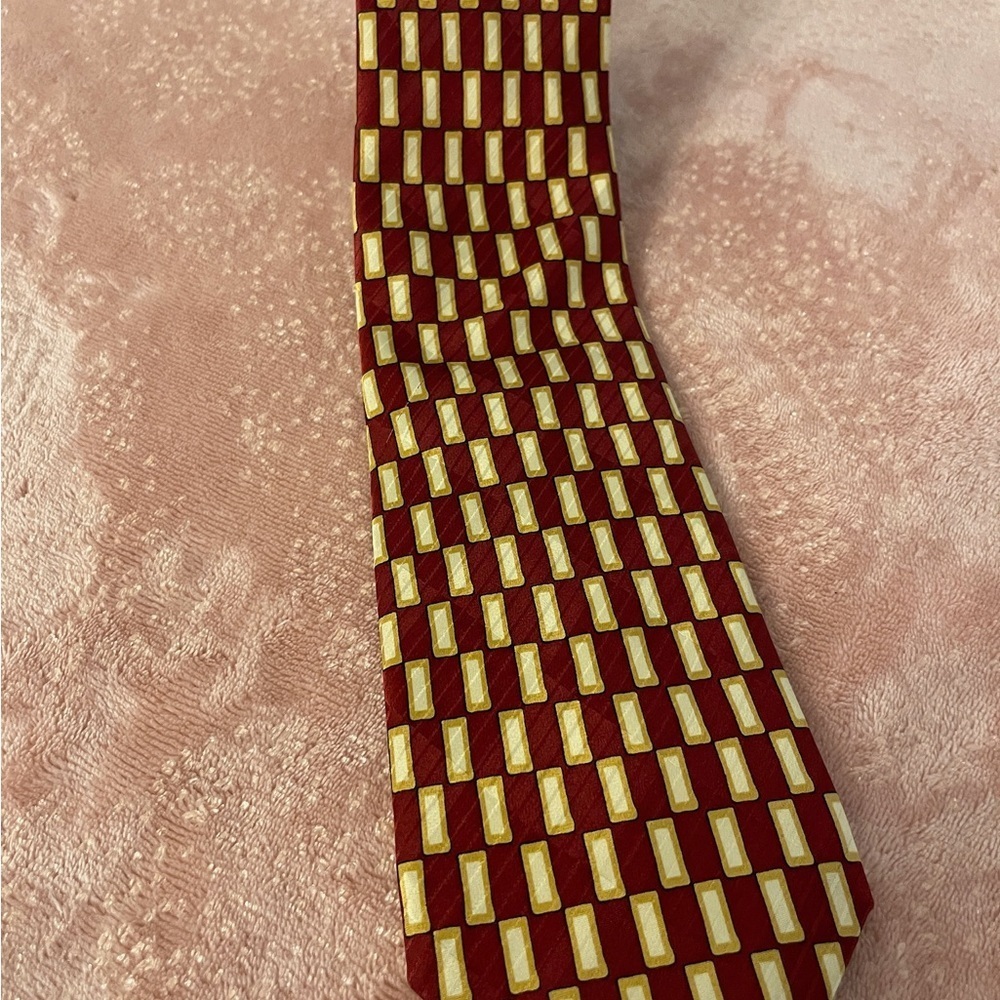 Stylish Red and Gold Men's Tie